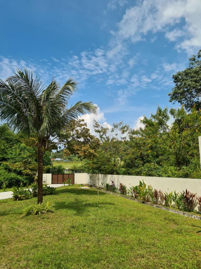 Villa Meranti - Spacious Private Pool Villa Pantai Cenang  Ngoại thất bức ảnh