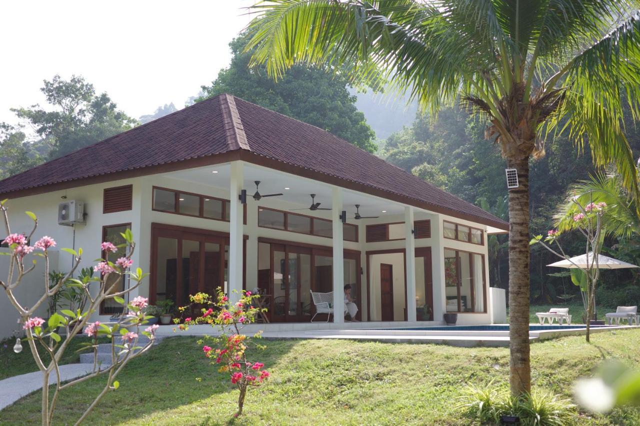 Villa Meranti - Spacious Private Pool Villa Pantai Cenang  Ngoại thất bức ảnh